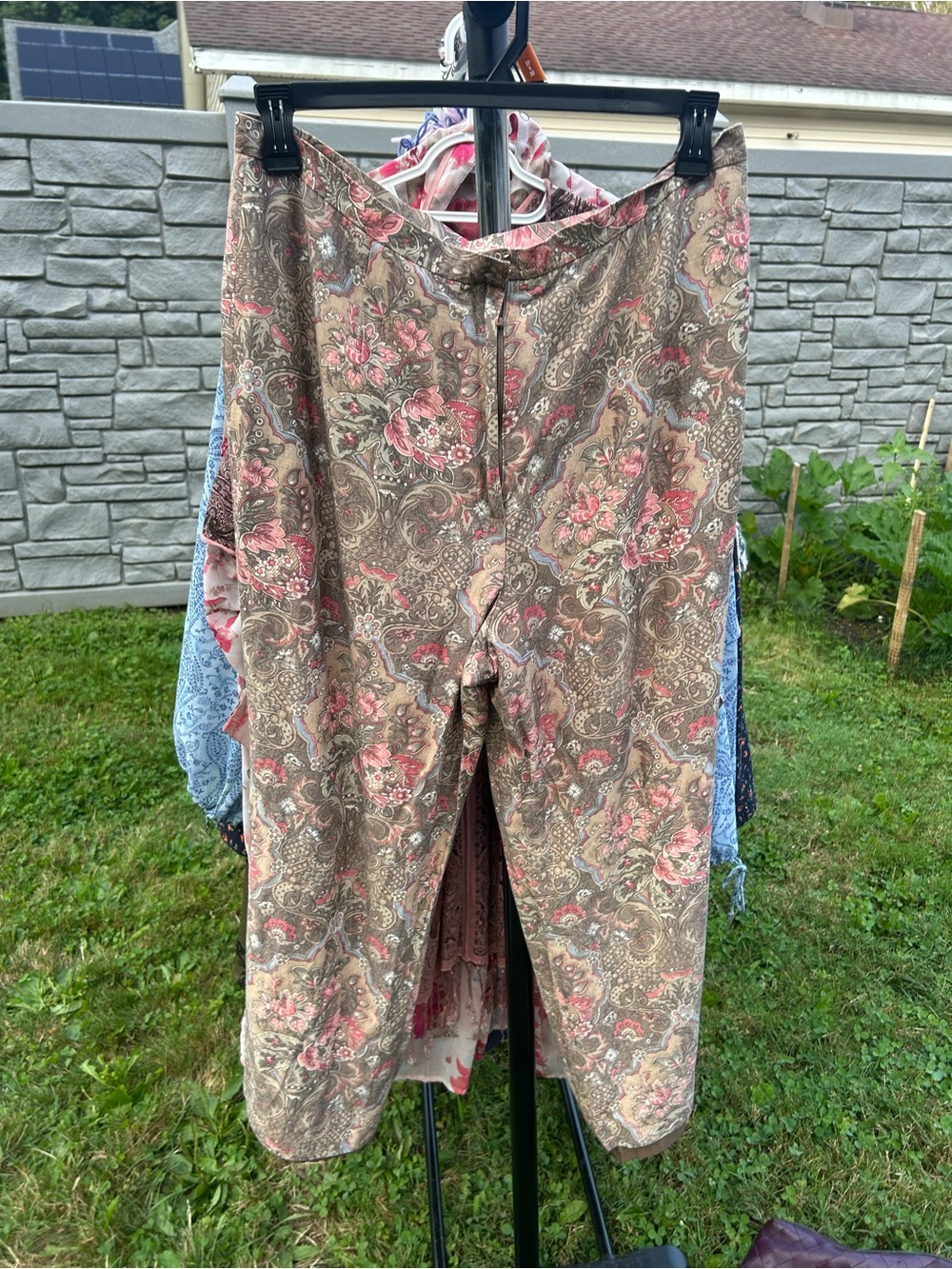 Talbots Taupe Floral Paisley Wide-Leg Capris